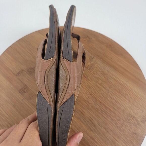 OluKai Kumu Brown Leather Sandals Toe Post Womens 10 EUR 40 Flip‎ Flops - Picture 9 of 9